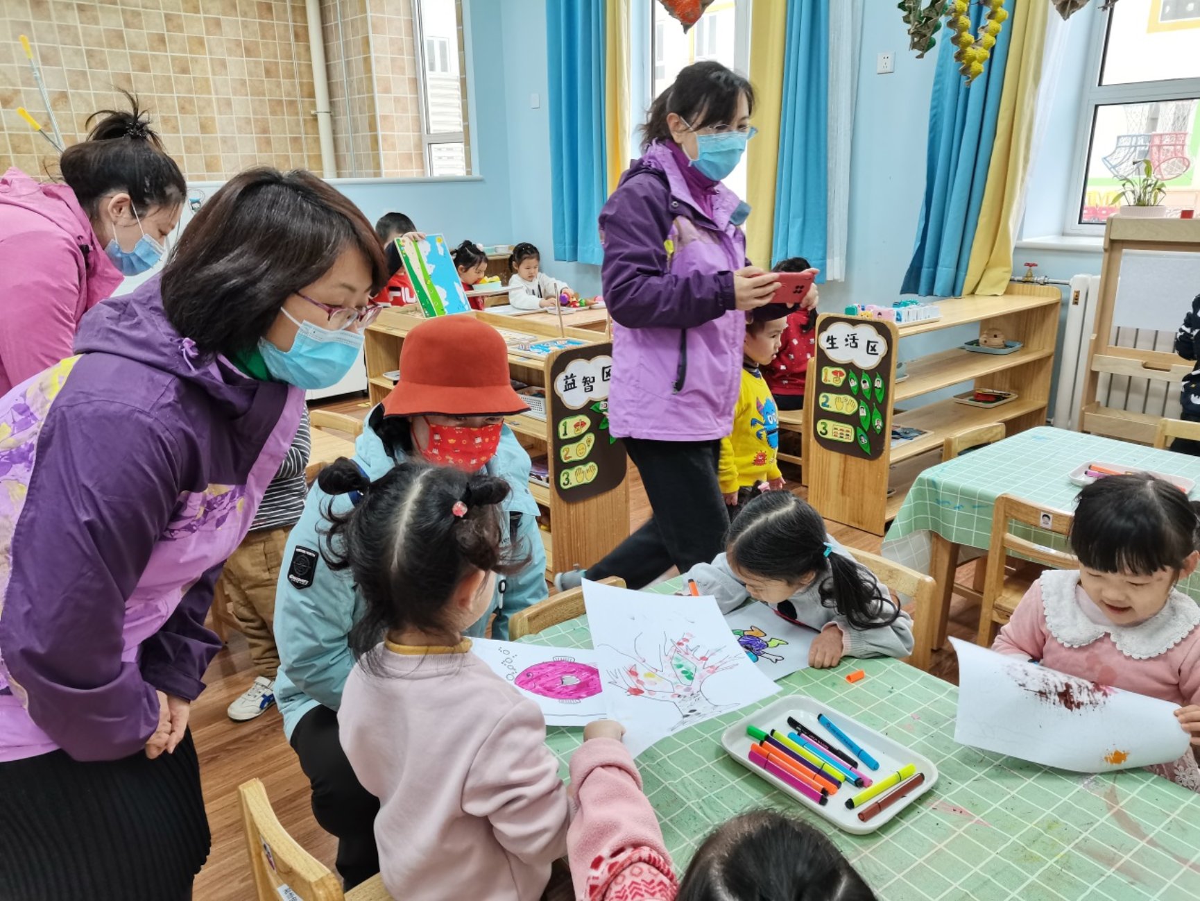D:\mavis\行政文档\行政照片\2021年3月开学\20210303黄老师来明光园照片\20210303黄老师来明光园4.jpg