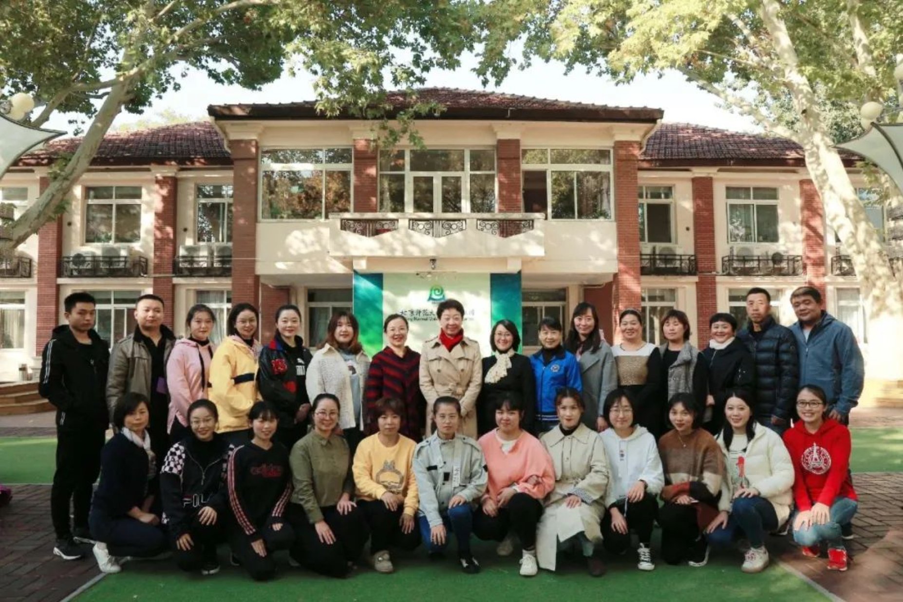 https://mmbiz.qpic.cn/mmbiz_jpg/SEf7iaKZuicCpY01r0AAbn2u3mNIr4Rib5fre92b9r3GLCHJavxgicbTqFSFUaT9Dj6CRvIm9AiapSVjNZD6TOE5Xtw/640?wx_fmt=jpeg