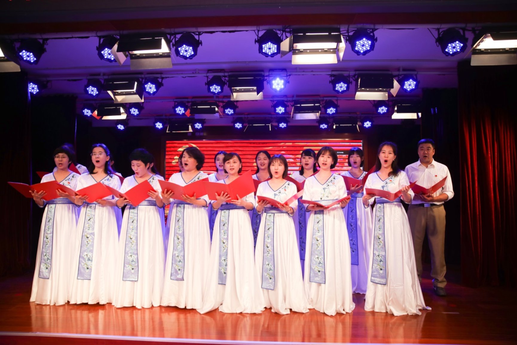 D:\mavis\党务工作\幼儿园党总支2020\党史教育\第一党支部党史共建启动仪式\新建文件夹\IMG_9451.JPG