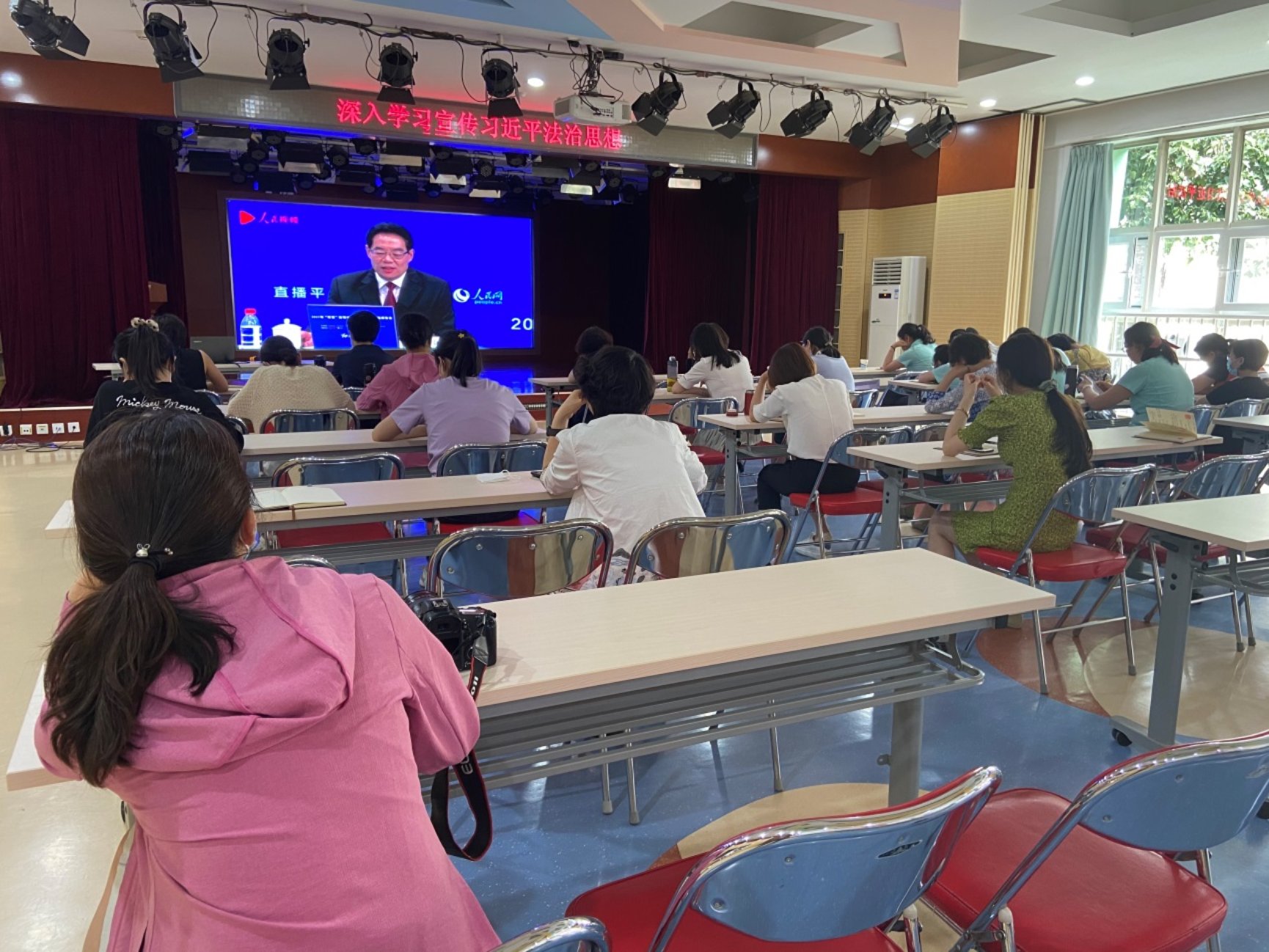 D:\mavis\党务工作\幼儿园党总支2020\党总支照片\20210607依法治国\webwxgetmsgimg.jpg