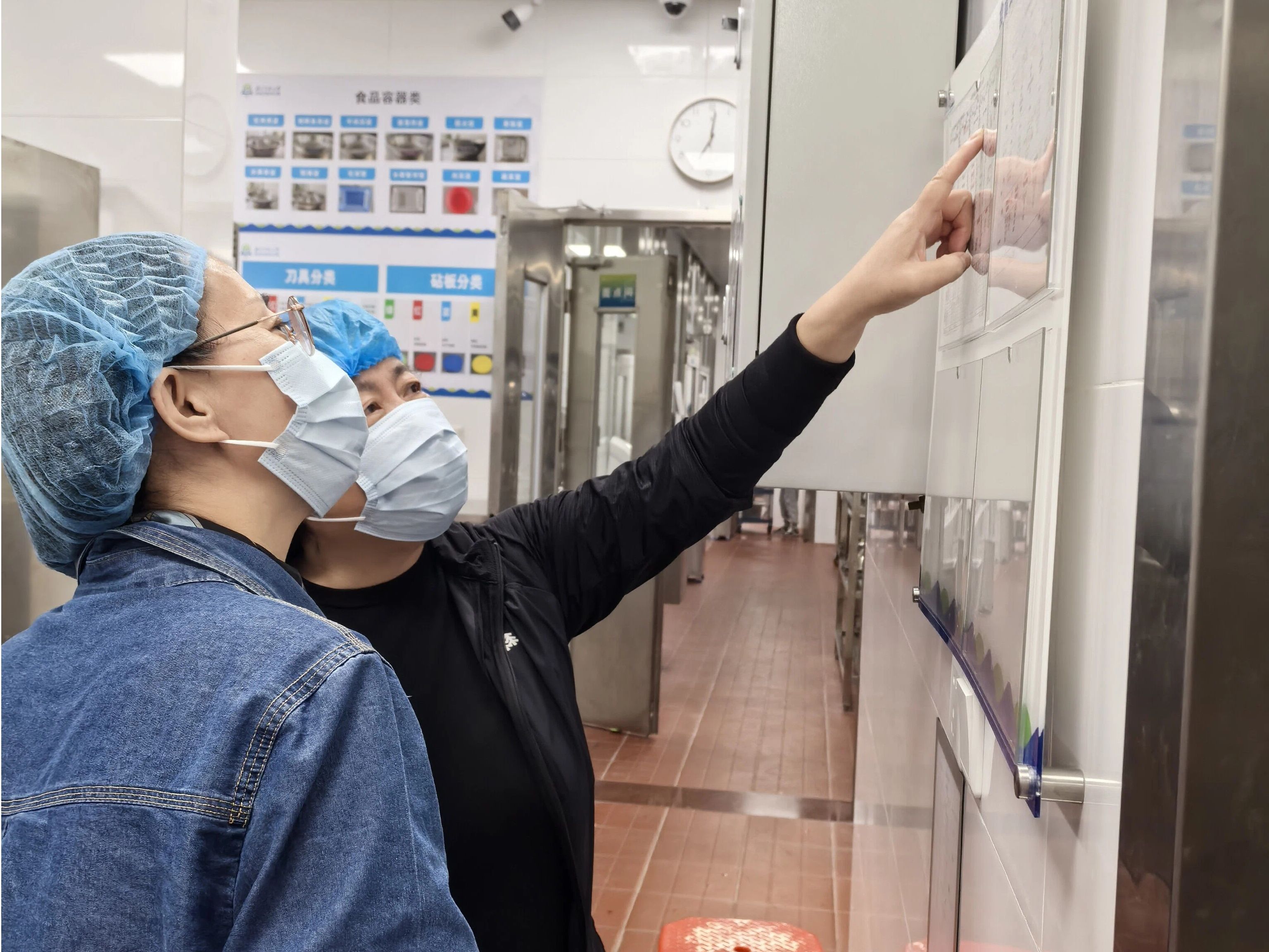 夏园长观摩 (8).jpg